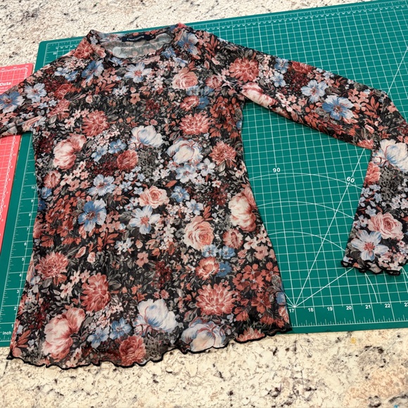 Dealmore Floral Mesh Sheer Long Sleeve Top Y2K Layering Shirt Size S - Picture 8 of 9